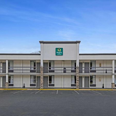 Quality Inn Dalton Extérieur photo