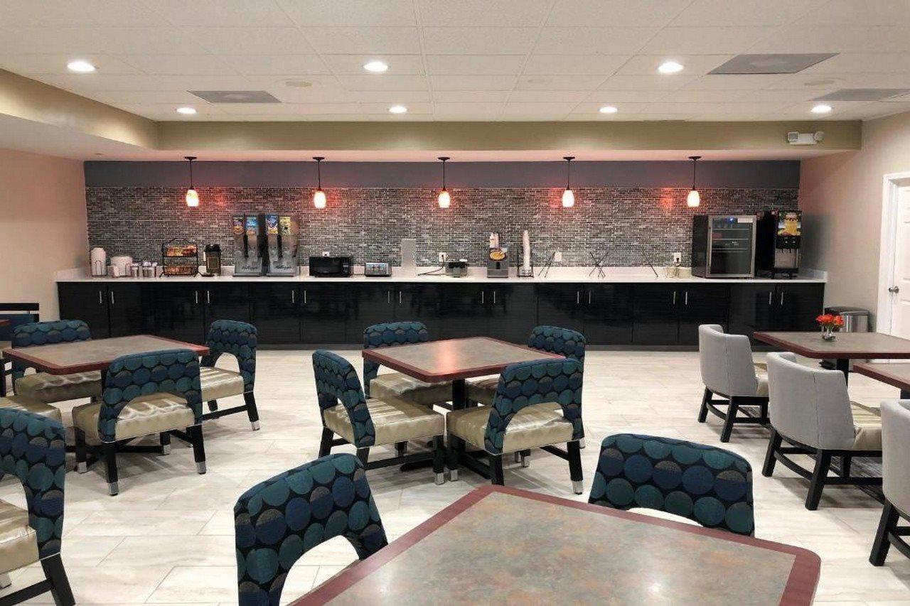 Quality Inn Dalton Extérieur photo