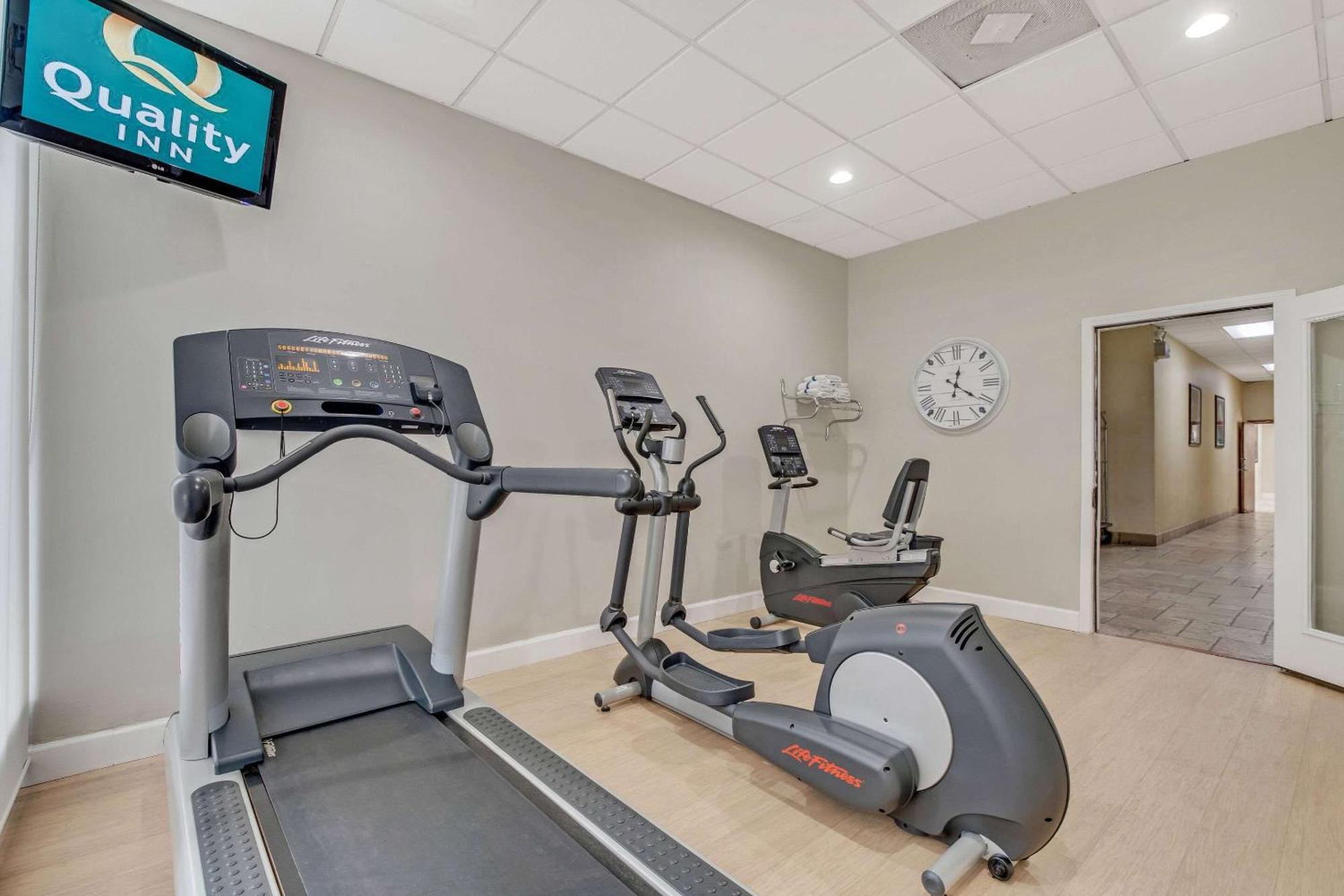 Quality Inn Dalton Extérieur photo