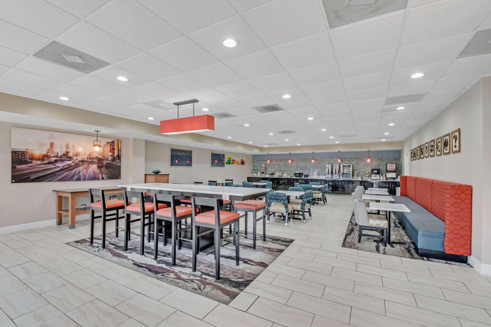 Quality Inn Dalton Extérieur photo