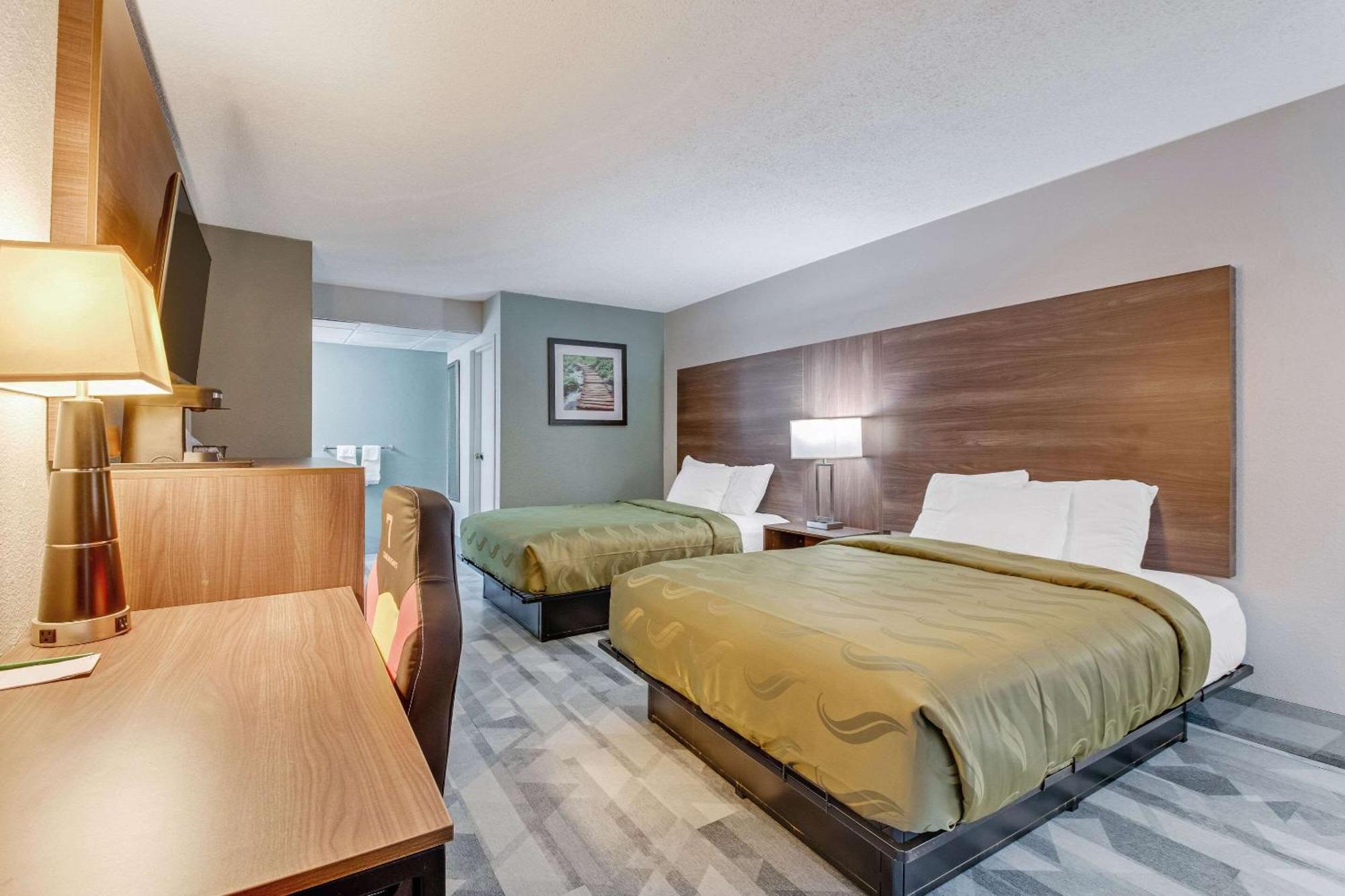 Quality Inn Dalton Extérieur photo