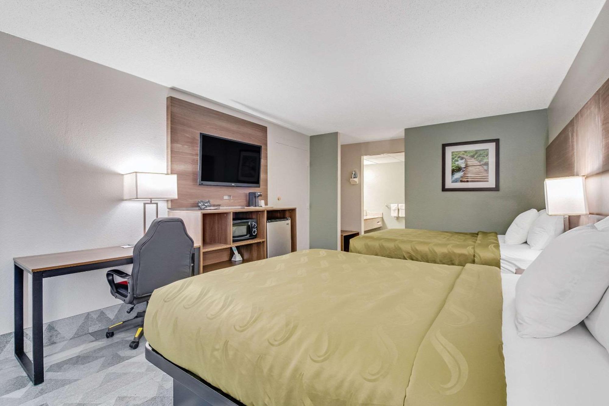 Quality Inn Dalton Extérieur photo
