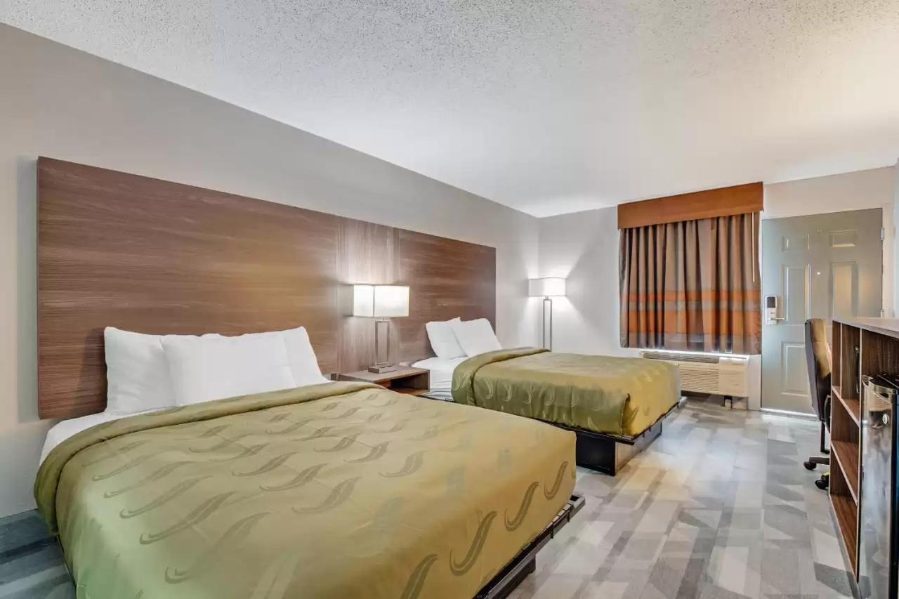 Quality Inn Dalton Extérieur photo