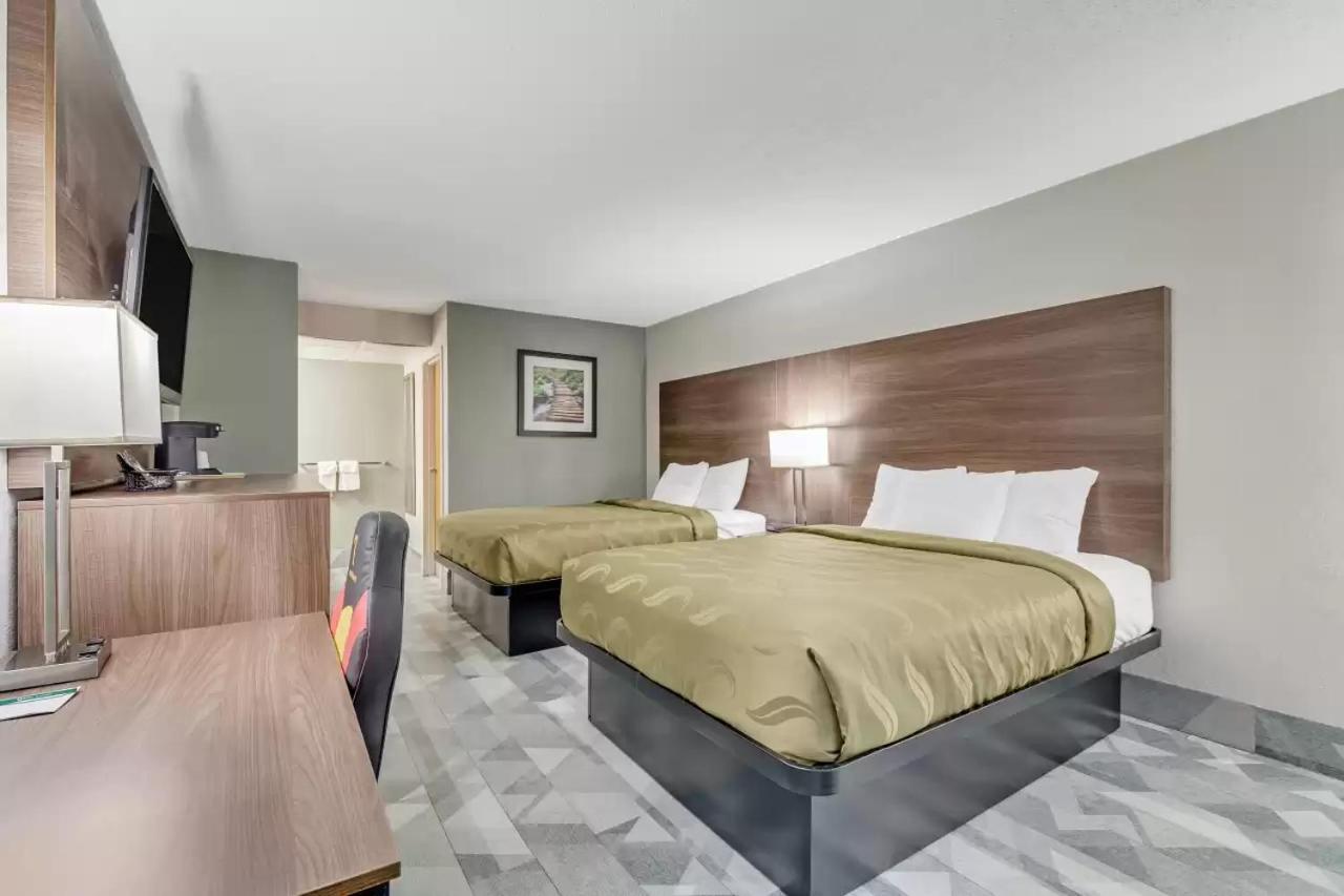 Quality Inn Dalton Extérieur photo