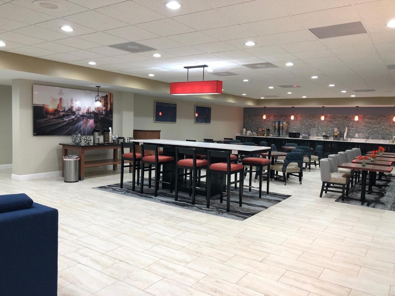 Quality Inn Dalton Extérieur photo